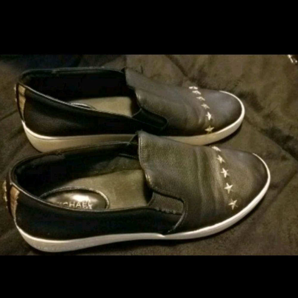Michael Kors leather slip on shoes. Mens 9
